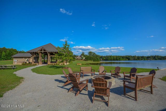 210 Beths Point, West End, NC 27376