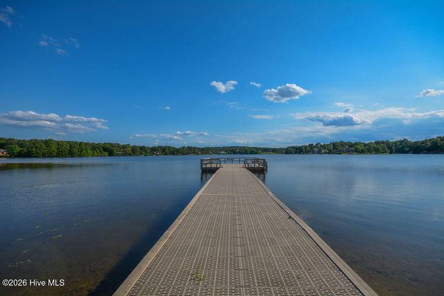 210 Beths Point, West End, NC 27376