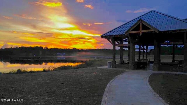 210 Beths Point, West End, NC 27376