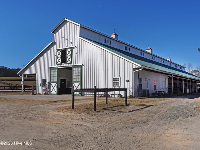210 Beths Point, West End, NC 27376