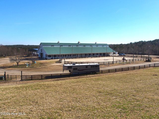 210 Beths Point, West End, NC 27376