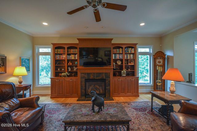 210 Beths Point, West End, NC 27376