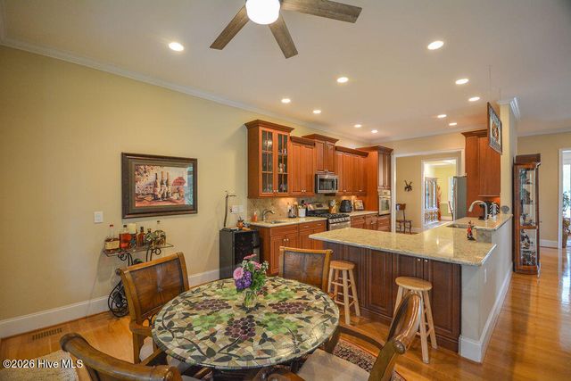 210 Beths Point, West End, NC 27376