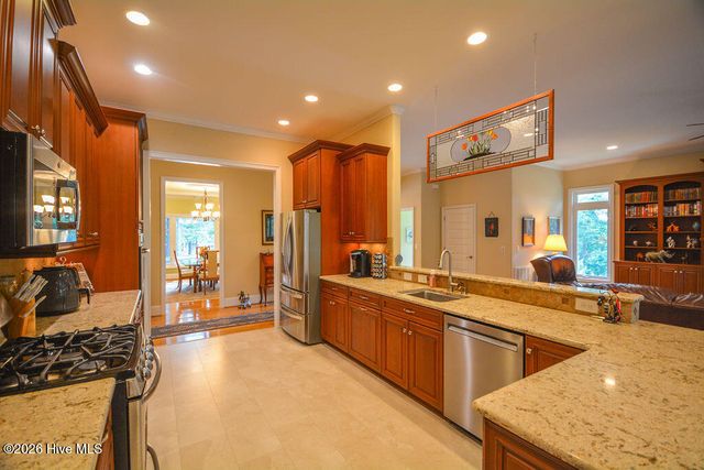210 Beths Point, West End, NC 27376