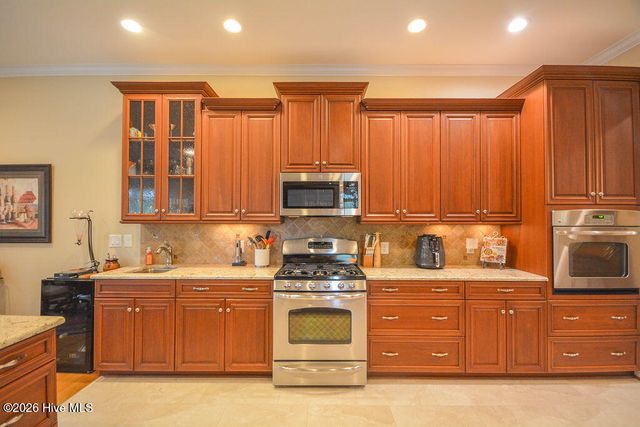 210 Beths Point, West End, NC 27376
