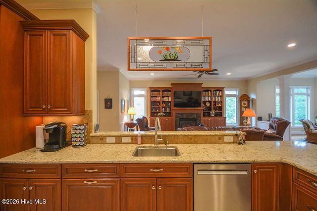 210 Beths Point, West End, NC 27376