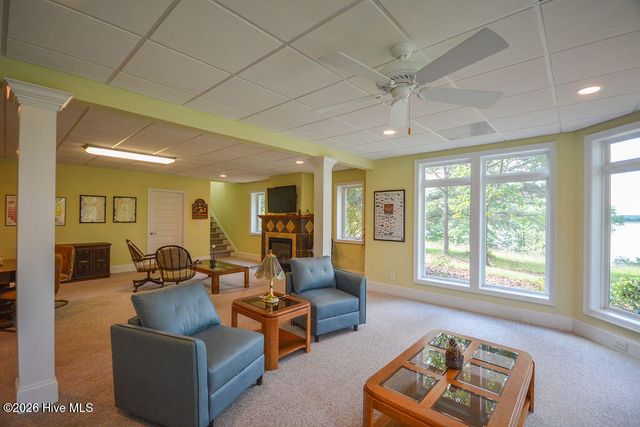 210 Beths Point, West End, NC 27376