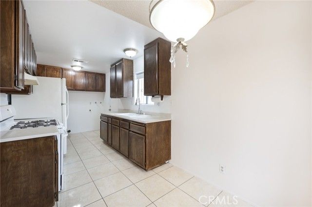 2131 Avenida Olivos, Hemet, CA 92545