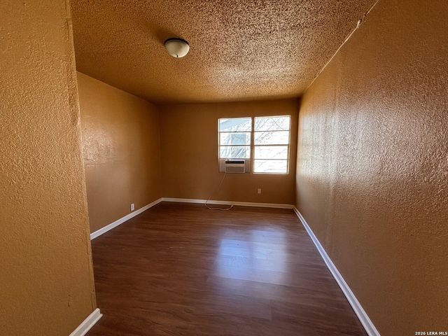 120 N Plum, Pearsall, TX 78061