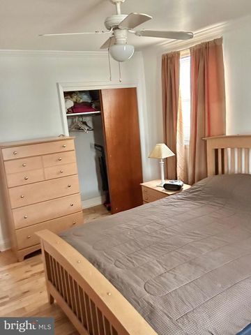 1734 STRAHLE ST, Philadelphia, PA 19152