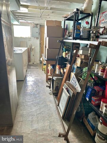 1734 STRAHLE ST, Philadelphia, PA 19152