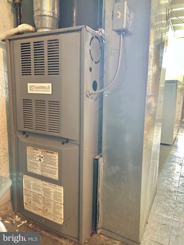 1734 STRAHLE ST, Philadelphia, PA 19152