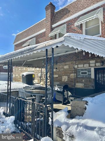 1734 STRAHLE ST, Philadelphia, PA 19152