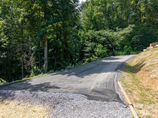 677 Ridgetop Circle, Whittier, NC 28789