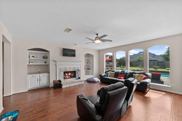 16819 Swirling Cloud Court N, Cypress, TX 77433