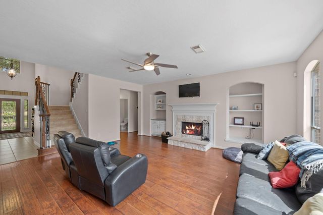 16819 Swirling Cloud Court N, Cypress, TX 77433