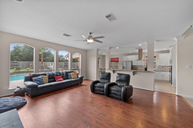 16819 Swirling Cloud Court N, Cypress, TX 77433