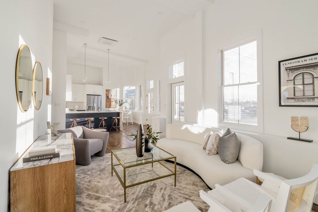 133 Boardman Street 1, Boston, MA 02128
