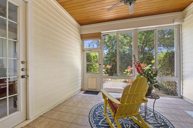 512 NE Canoe Park Circle, Port St. Lucie, FL 34983