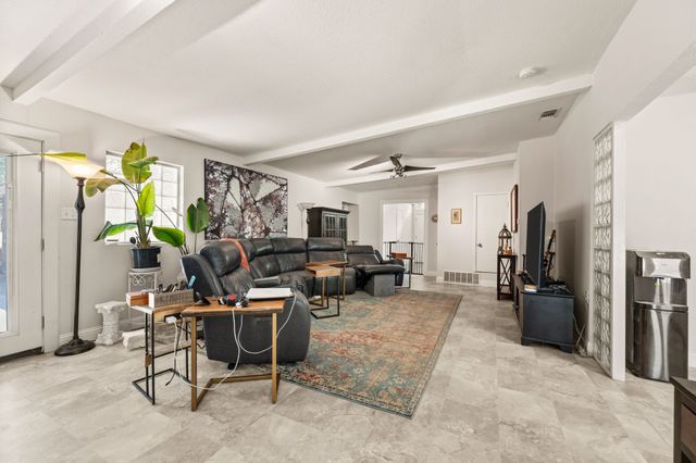 4104 Linkwood Drive, Euless, TX 76040