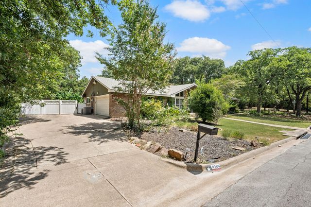 4104 Linkwood Drive, Euless, TX 76040