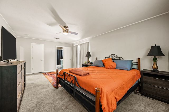 4104 Linkwood Drive, Euless, TX 76040