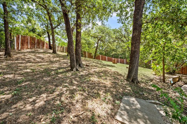 4104 Linkwood Drive, Euless, TX 76040