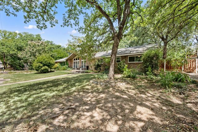 4104 Linkwood Drive, Euless, TX 76040