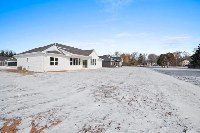 4450 NATURE, Howard, WI 54313