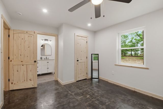 509 County Road 2271, Telephone, TX 75488