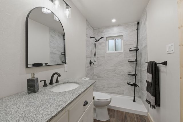 509 County Road 2271, Telephone, TX 75488