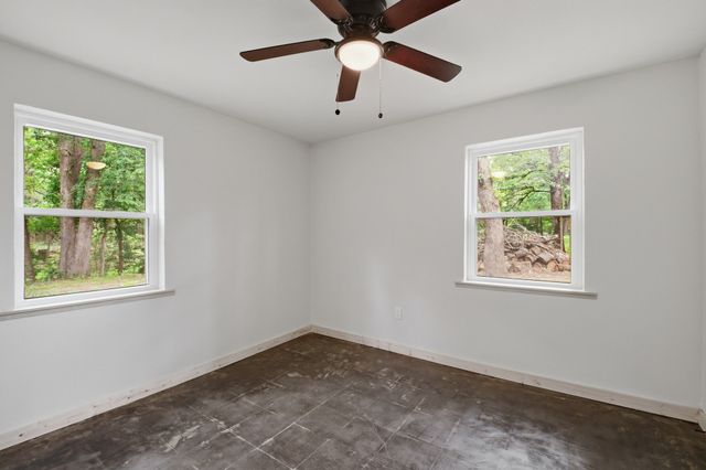 509 County Road 2271, Telephone, TX 75488