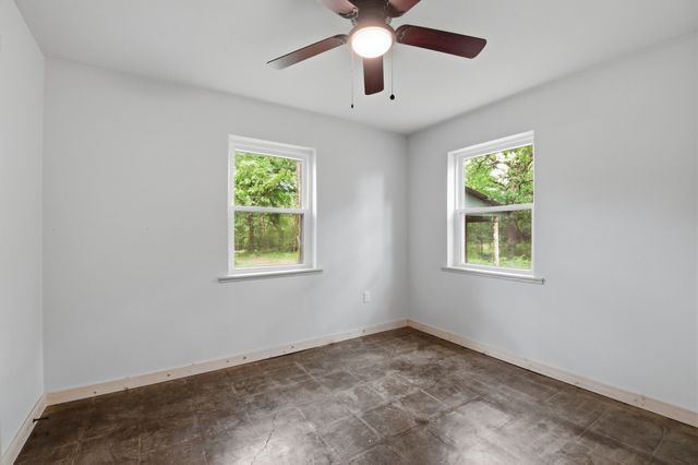 509 County Road 2271, Telephone, TX 75488