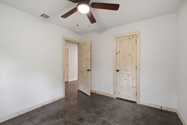 509 County Road 2271, Telephone, TX 75488