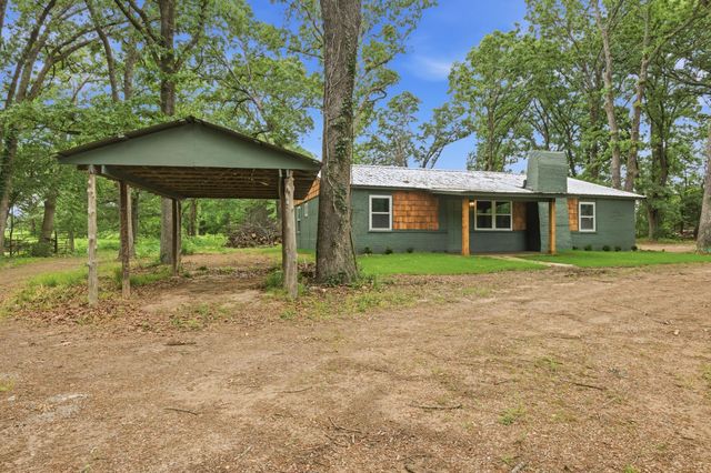 509 County Road 2271, Telephone, TX 75488