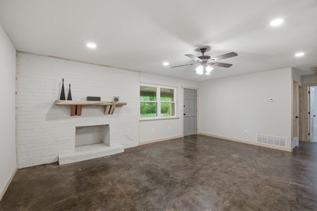 509 County Road 2271, Telephone, TX 75488