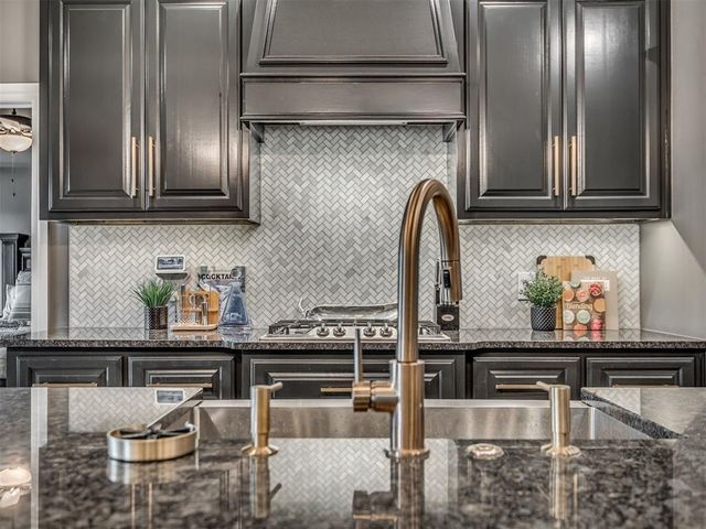 9125 NW 118th Street, Yukon, OK 73099