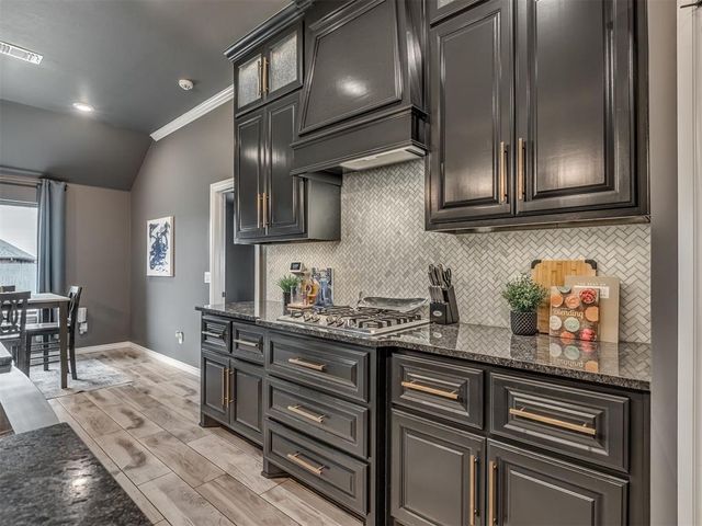 9125 NW 118th Street, Yukon, OK 73099