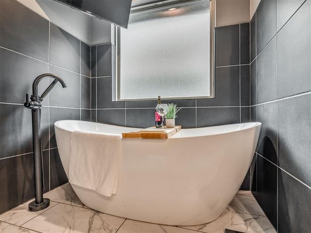 9125 NW 118th Street, Yukon, OK 73099