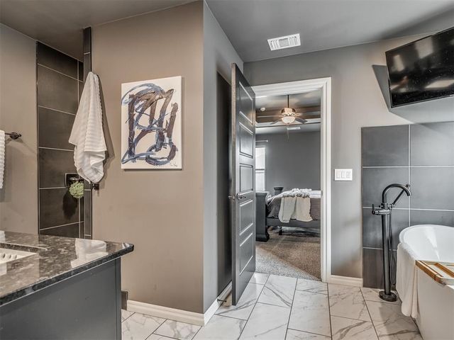 9125 NW 118th Street, Yukon, OK 73099