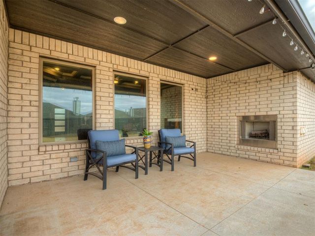 9125 NW 118th Street, Yukon, OK 73099