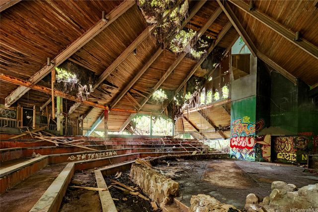 3737 Manoa Road, Honolulu, HI 96822