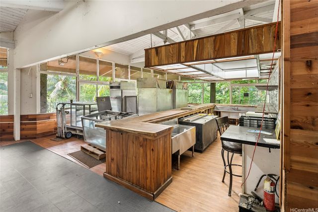 3737 Manoa Road, Honolulu, HI 96822