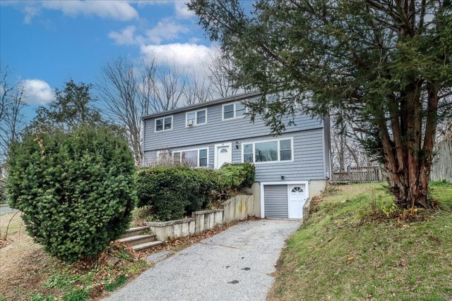 32 Pleasant Street, Bethel, CT 06801