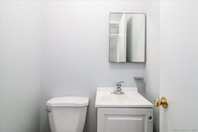 32 Pleasant Street, Bethel, CT 06801