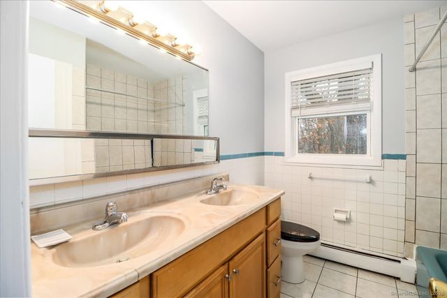 32 Pleasant Street, Bethel, CT 06801