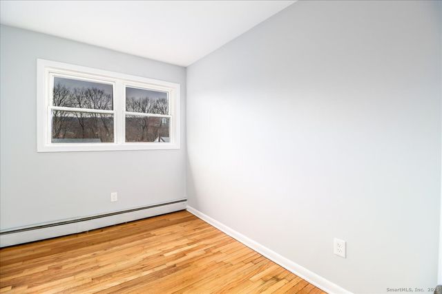 32 Pleasant Street, Bethel, CT 06801