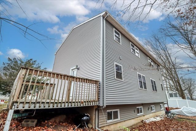 32 Pleasant Street, Bethel, CT 06801