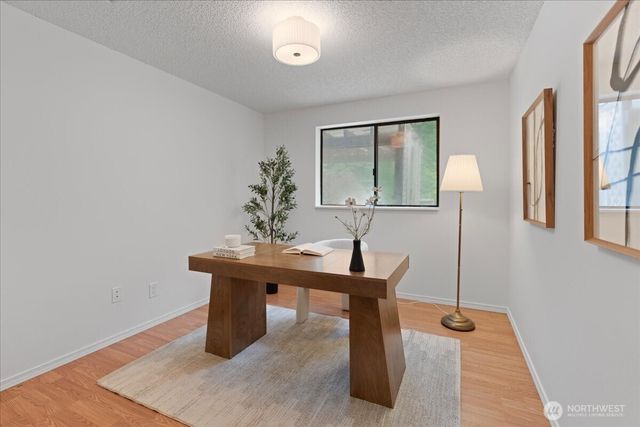 1340 NW Huckle Drive, Bremerton, WA 98311