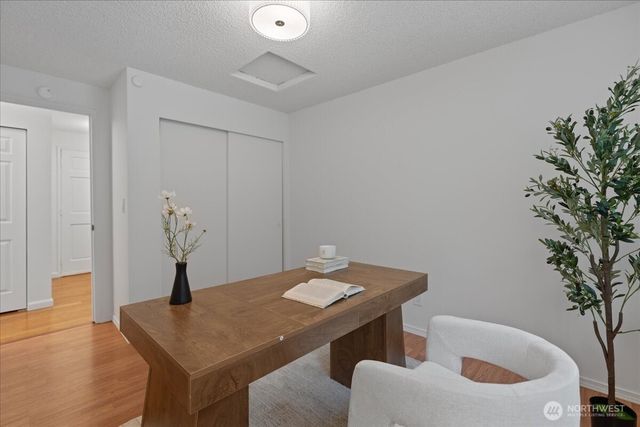 1340 NW Huckle Drive, Bremerton, WA 98311